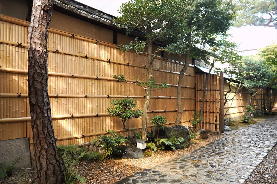 Japanese Bamboo Fence's History and Application - ONETHATCH